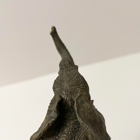 Vintage Elephant Resin Figurine 4.5 Inch Long Figure - Picture 11 of 16